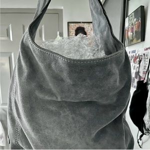 Women’s shoulder bag